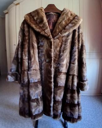 Pelliccia marrone in visone