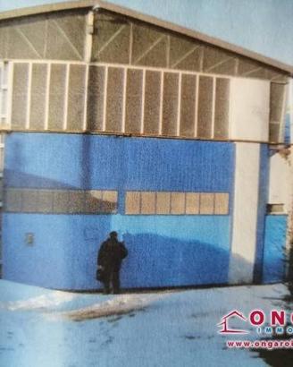 Immobile di 400 m² con 2 locali a Copparo