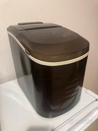 Macchina per Ghiaccio Nera 2.4L