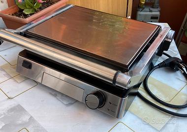Piastra elettrica per panini  bistecchiera