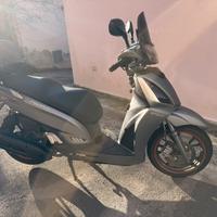 Kymco People GTI 125