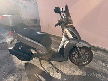 Kymco People GTI 125