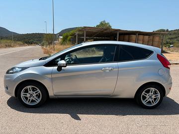 Ford Fiesta 1.2 Benzina