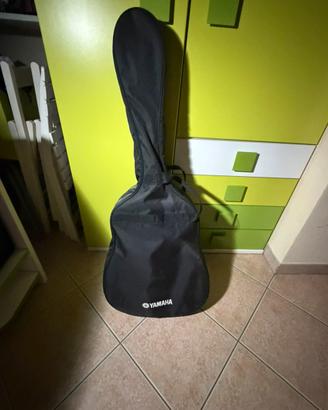Chitarra yamah f310P