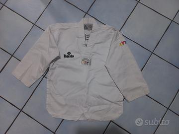 kimono/Dobok Taekwondo bambino. Misura 140 cm.