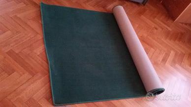 Tappeto moquette verde