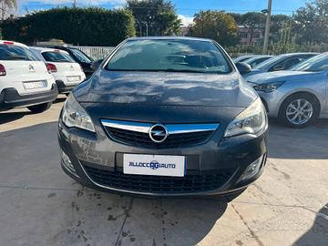 Opel Astra 1.4 Turbo 140CV 5 porte GPL