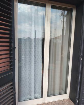 Porta due ante in alluminio
