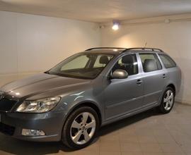 SKODA Octavia 1.6 TDI CR F.AP. Wagon Ambition