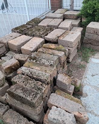 Mattoni di tufo originali -Ritiro immediato 