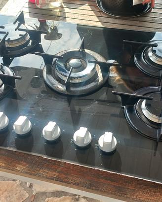 Piano cottura da 75cm Indesit