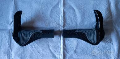 Manopole Ergonomiche  copertura in Gomma corna all