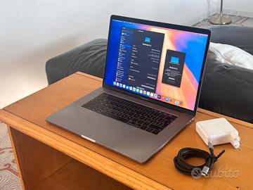 MacBook Pro 15” 1TB SSD 16GB/4VRAM CONS.DOM.