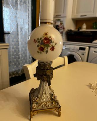Antica lampada porcellana decorata stile Liberty