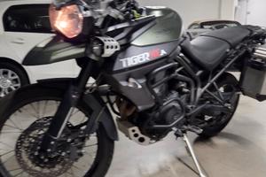 triumph tiger 800xca
