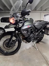 triumph tiger 800xca