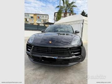 PORSCHE Macan 2.0