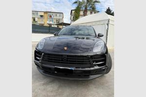 PORSCHE Macan 2.0