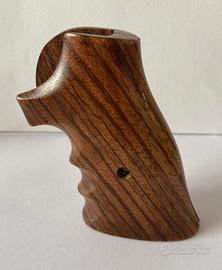 Guancette Nill  per S&W  square butt Telaio N