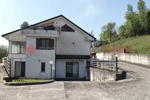 Villa o villino Broccostella [Cod. rif 3293038VRG]