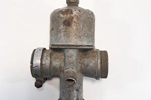 Raro carburatore o regolatore di pressione