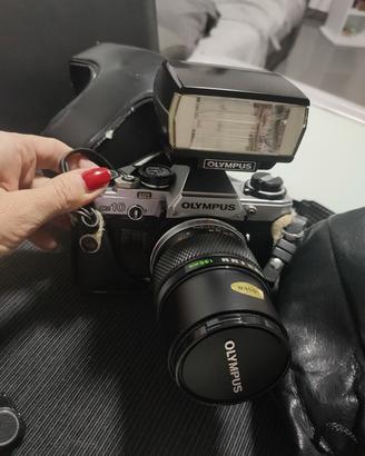 macchina fotografica vintage Olympus 