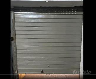 Garage zona due obelischi