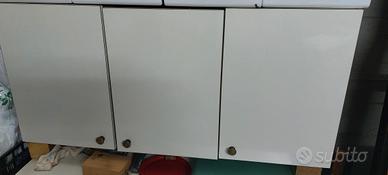 Mobile credenza per la cucina 