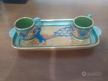 Due tazzine con vassoio porcellana oro  zecchino