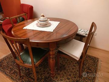 Tavolo in legno tondo