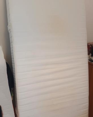 materasso Ikea in schiuma mauranger