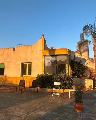 VILLA SINGOLA A FRANCAVILLA FONTANA