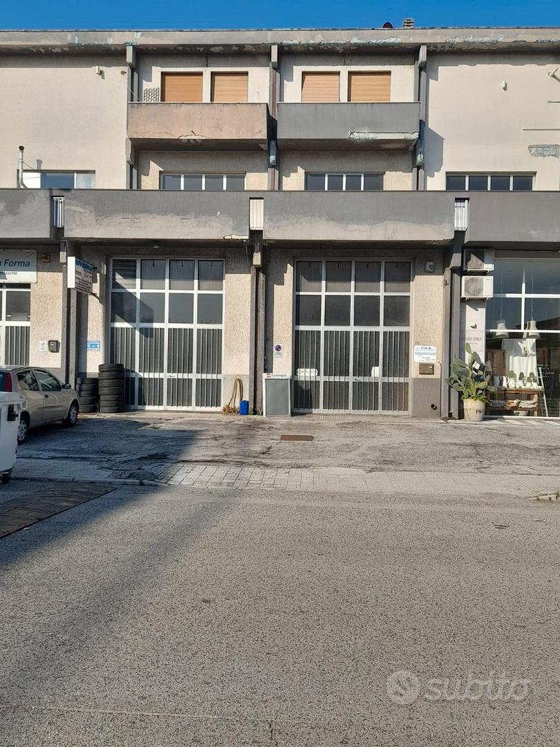 Locale commerciale/artigianale