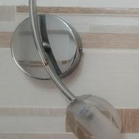 plafoniera per bagno più applique. 