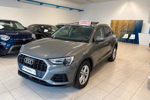 Audi Q3 35 2.0 TDI quattro S tronic 10000 km TETTO