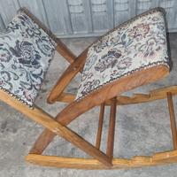 Poggiapiedi a dondolo vintage in legno 