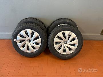 4 Gomme Invernali 185/65 R15