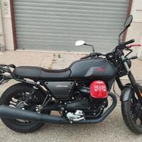 Moto Guzzi V7 II CARBON 2019 DEPOTENZIATA A2