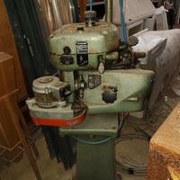 Stradatrice  lame e dischi. AFFILATRICE macchinari