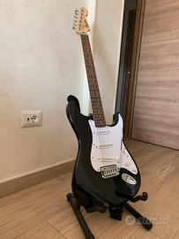 Chitarra Fender Squier Stratocaster SSS pack 10G