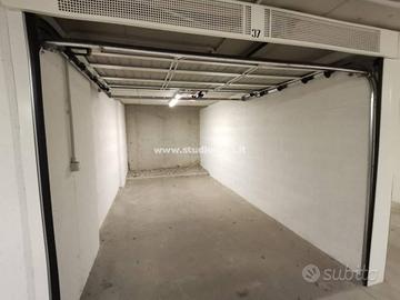 Box / Garage di 18 m² a Rovereto