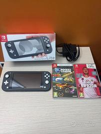 Nintendo Switch Lite + 2 Giochi.