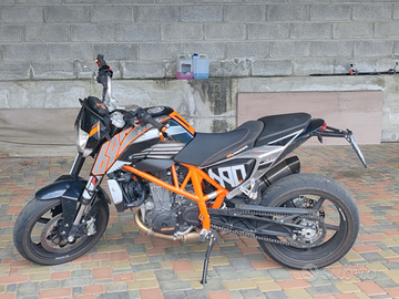 KTM Duke 690