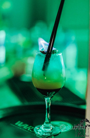 Barman, barista e cameriere di sala, aiuto cuoco