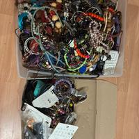 Lotto Gioielleria/bigiotteria al KG