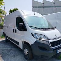 PEUGEOT Boxer 330 2.2 BlueHDi 140 S&S L2-H2 Furg