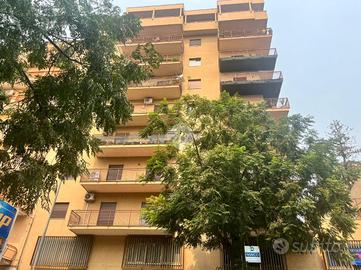 3 LOCALI A PALERMO