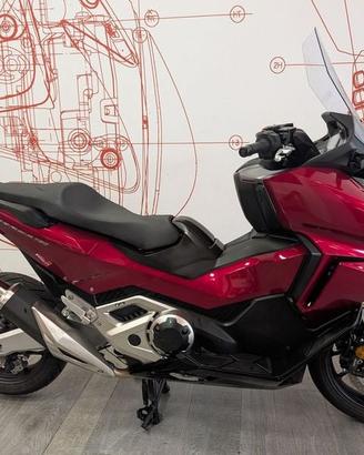 Honda Forza 750