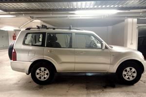 Mitsubishi Pajero 5 porte 7 posti