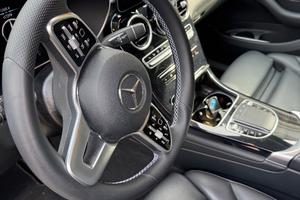 MERCEDES GLC 200 4 MATIC SPORT 2021 PERFETTA !!